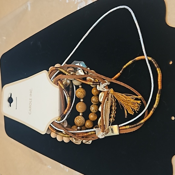 Several bracelets,  Carole INC - Picture 1 of 7